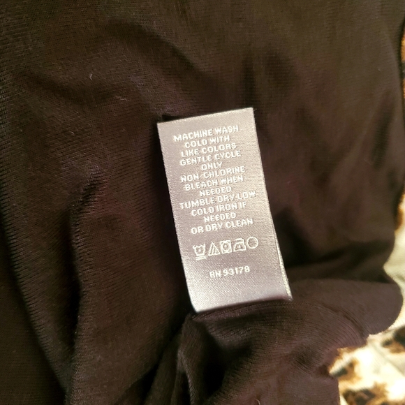 Neiman Marcus Pencil skirt NWT - Picture 4 of 6